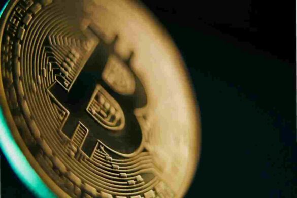 The Advantages and Disadvantages of Bitcoin (BTC) Payments
